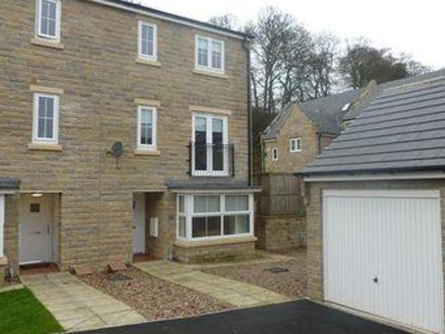 House for rent in Brighouse