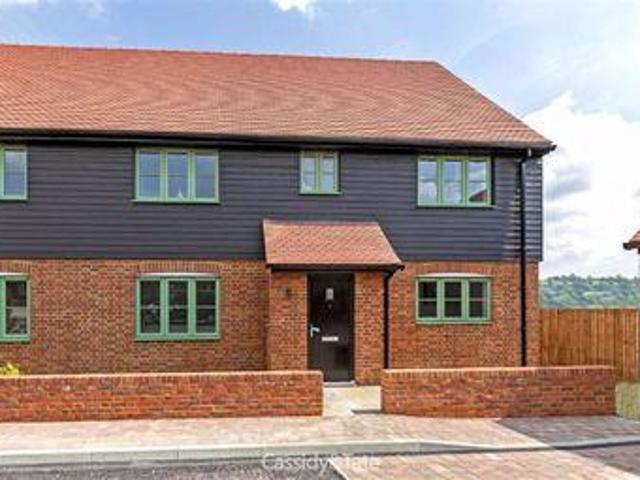 House for rent in Pouchen End, Hertfordshire