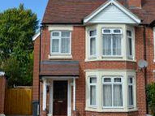 House for rent in Green Close, Warwickshire