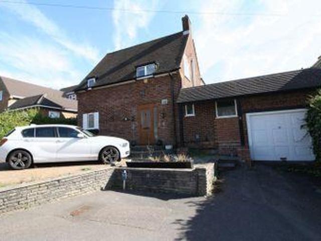 House for rent in Pouchen End, Hertfordshire