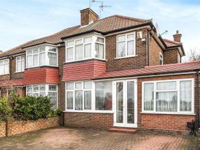 House for sale in Little Stanmore, Greater London