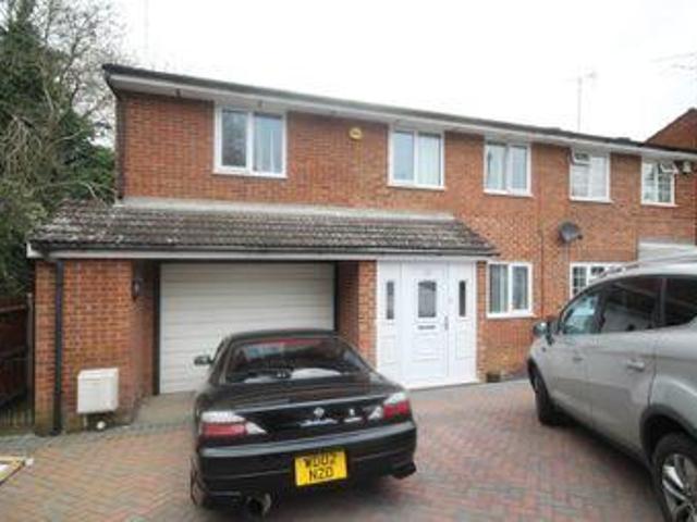 House for sale in Chatham Docks, Chatham