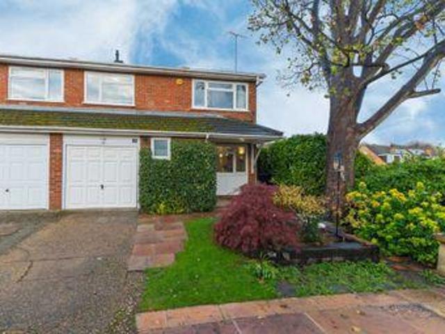 House for sale in Pouchen End, Hertfordshire