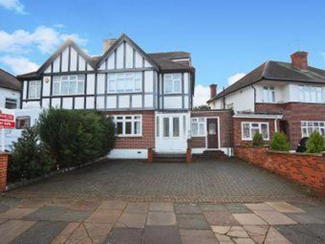 House for sale in London Borough of Ealing, Greenford