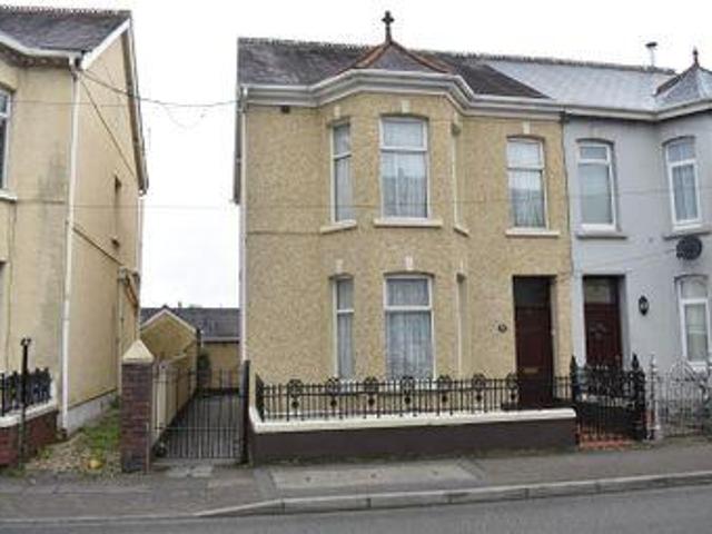 House for sale in Ammanford, Wales