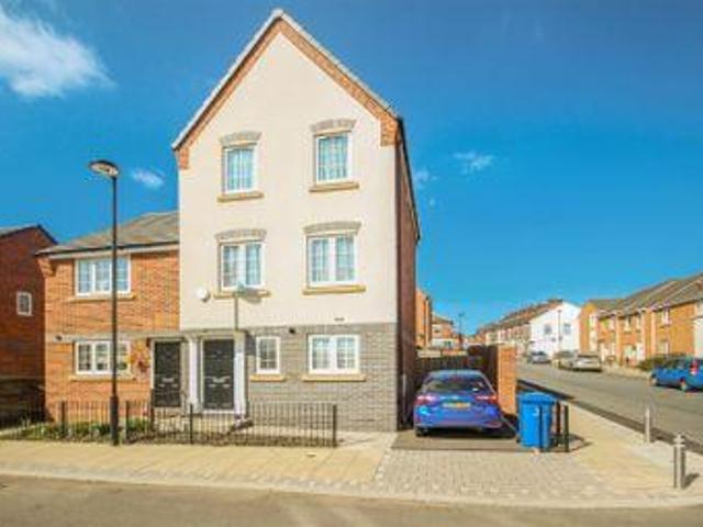 House for sale in Stoke-on-Trent