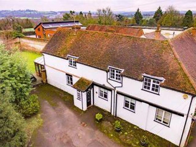 House for sale in Epping