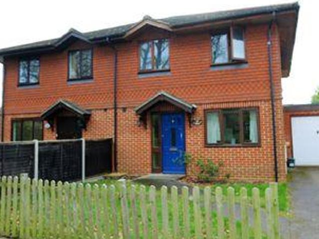 House for sale in Heol-las, Surrey