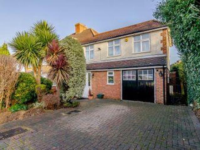 House for sale in Worcester Park, Greater London