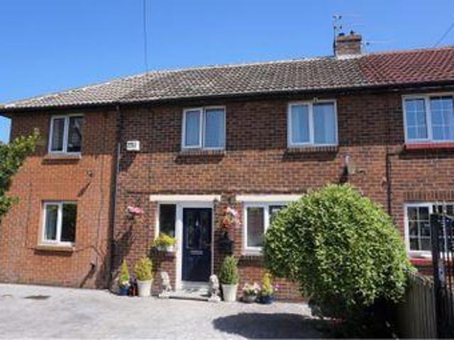 House for sale in Huddersfield, West Yorkshire