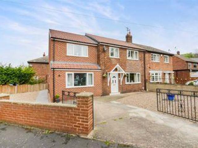 House for sale in Knottingley, West Yorkshire