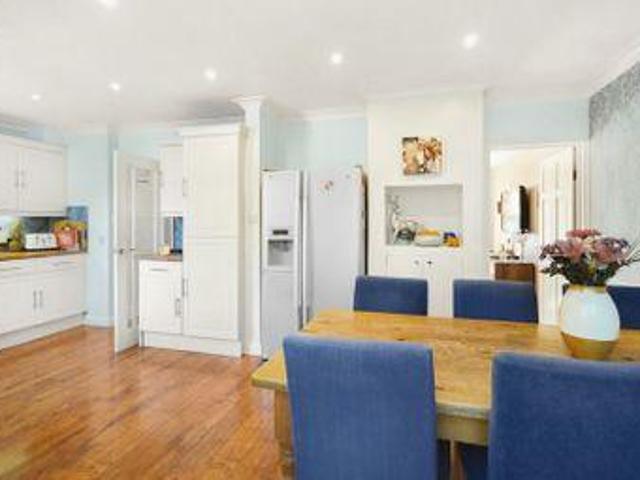 House for sale in Borehamwood, Hertsmere