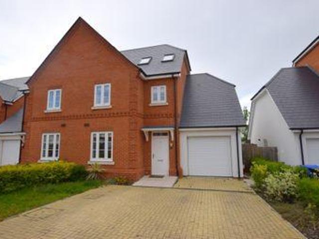 House for sale in Fole, Surrey