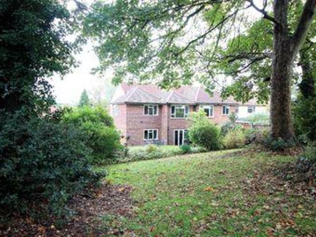 House for sale in Heol-las, Surrey