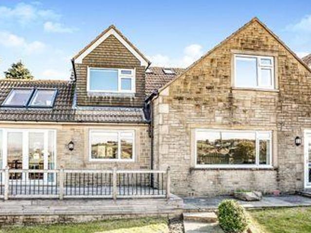 House for sale in Huddersfield, West Yorkshire