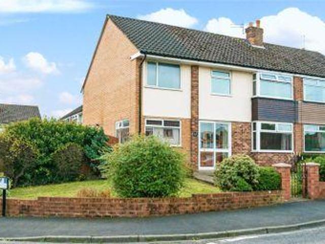 House for sale in Roby Mill, Lancashire