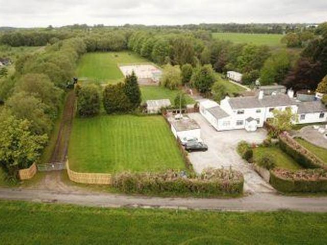 House for sale in Roby Mill, Lancashire