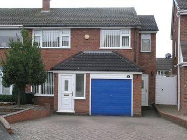 House for sale in Halesowen, West Midlands
