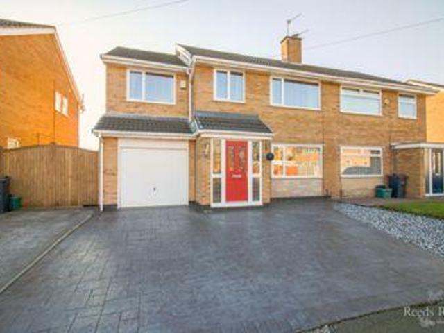 House for sale in Ellesmere Port, Cheshire West and Chester