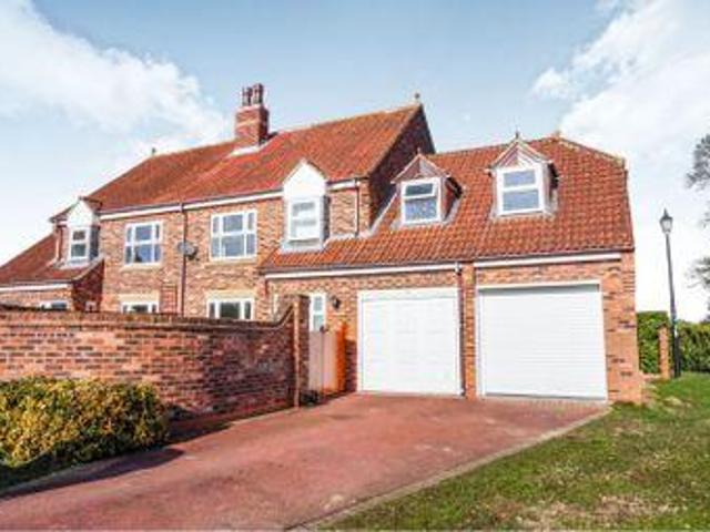 House for sale in High Field, York
