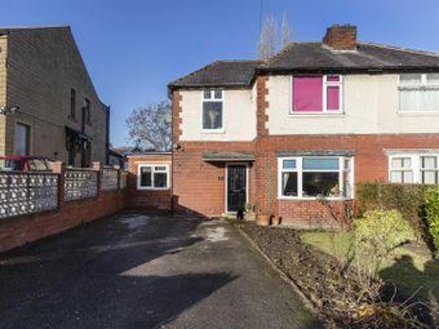 House for sale in Huddersfield, West Yorkshire