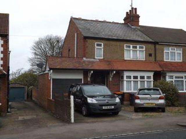 House for sale in Dunstable, Central Bedfordshire