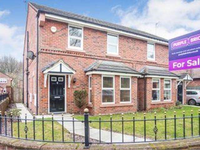 House for sale in Halton
