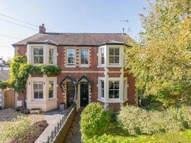 House for sale in Llanbadoc, Wales