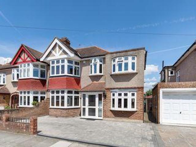 House for sale in Twickenham, Greater London