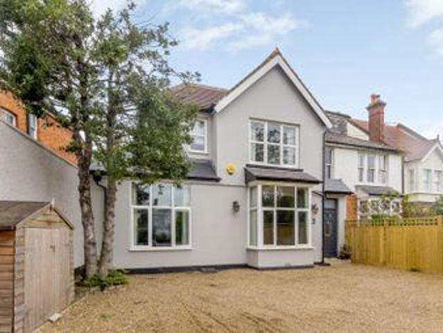 House for sale in New Malden, Greater London