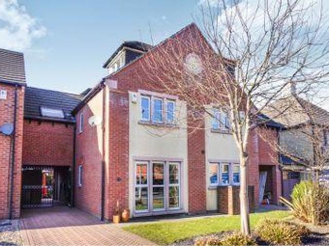 House for sale in Otley, West Yorkshire