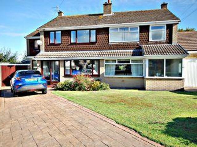 House for sale in Charlesworth, East Midlands