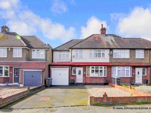 House for sale in Chertsey, Runnymede