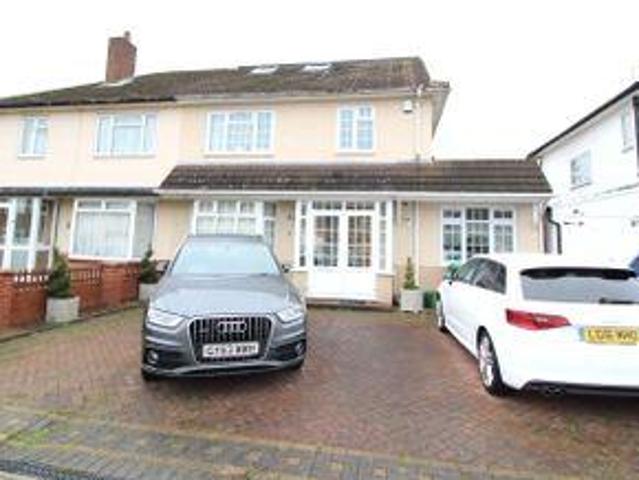House for sale in Worcester Park, Greater London