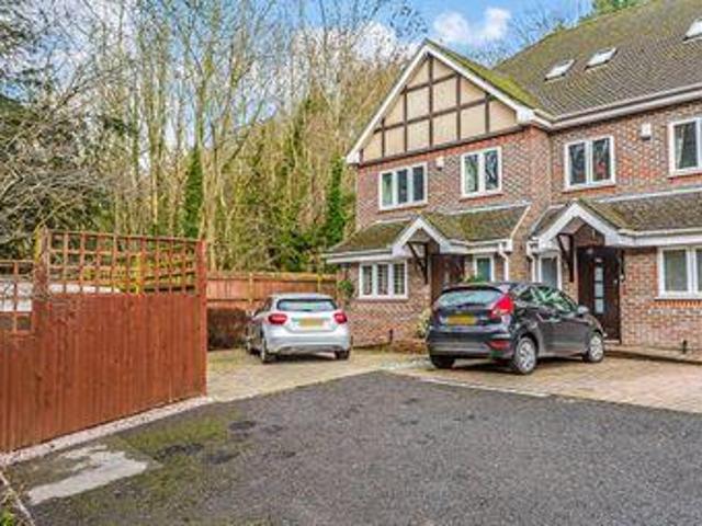 House for sale in Hillview, Surrey