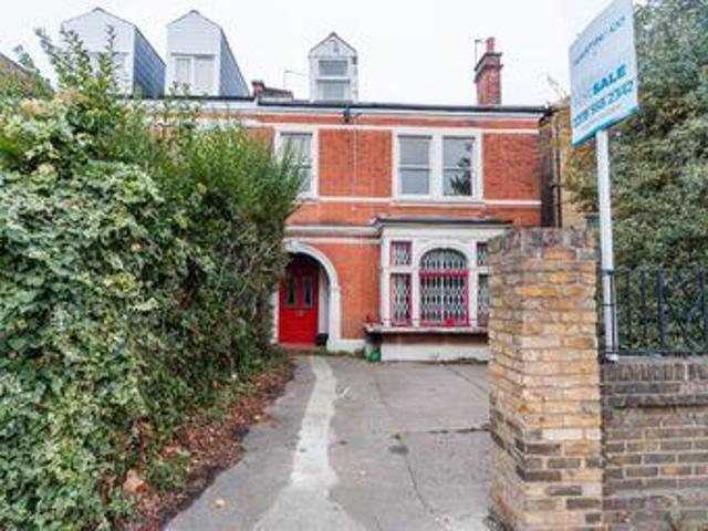 House for sale in Brentford End, Greater London
