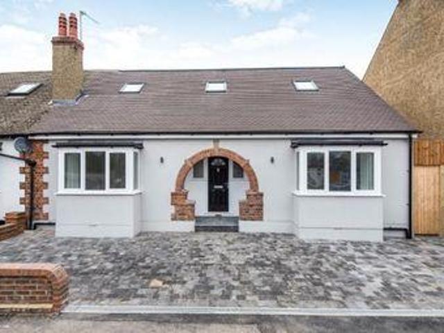 House for sale in Worcester Park, Greater London