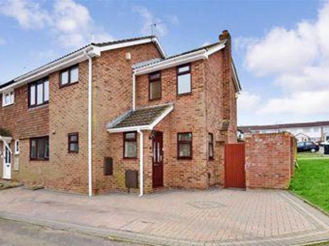House for sale in Chatham Docks, Chatham