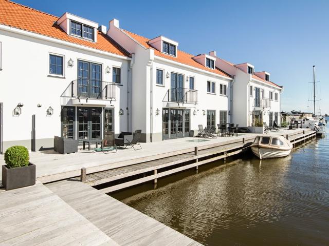 Woning te huur in Nieuw-Loosdrecht, Loosdrecht