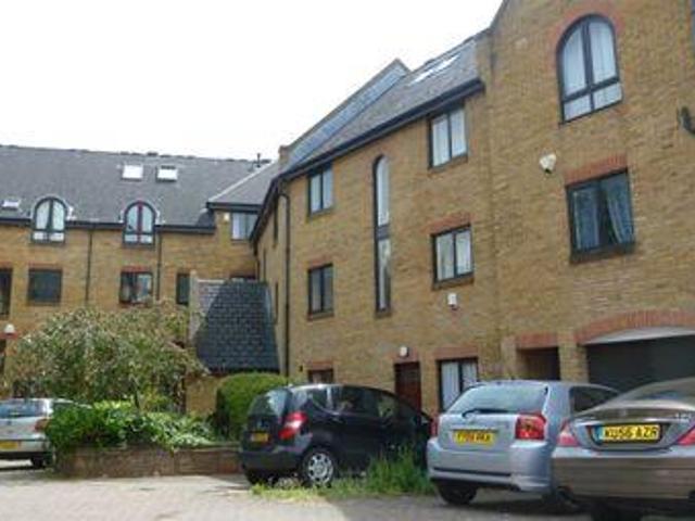 House for rent in Lyons, Greater London