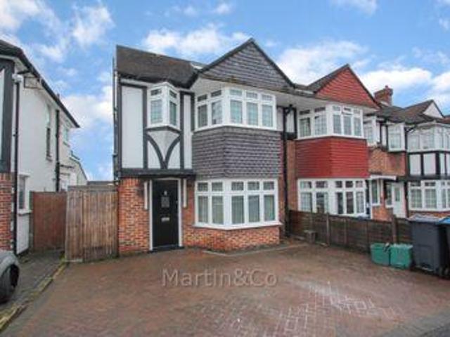 House for rent in Morden