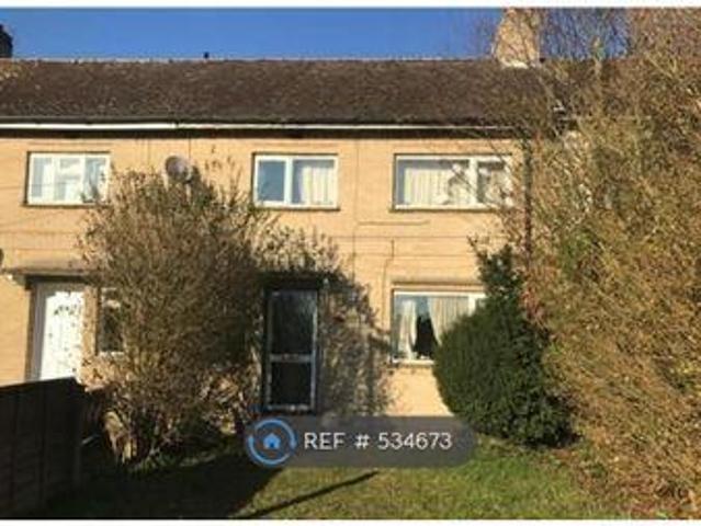 House for rent in Row Town, Surrey