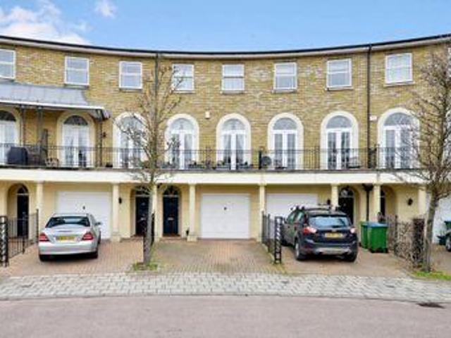 House for rent in Blackhills, Surrey