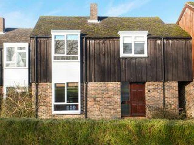 House for rent in Pachesham Park, Surrey