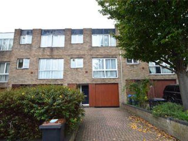House for rent in Surrey
