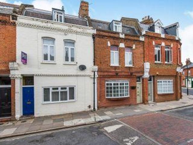 House for sale in Twickenham, Greater London