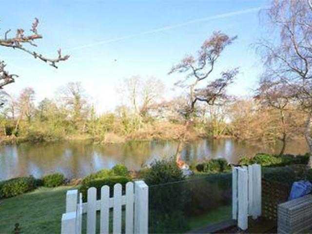 House for sale in Weybridge, Elmbridge