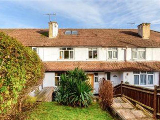House for sale in Hillview, Surrey