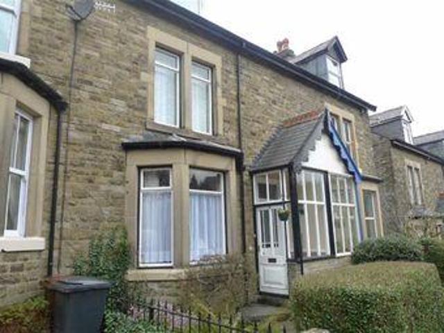 House for sale in Charlesworth, East Midlands