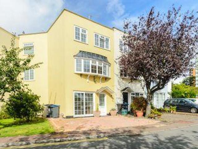 House for sale in Kingston Upon Thames, Greater London
